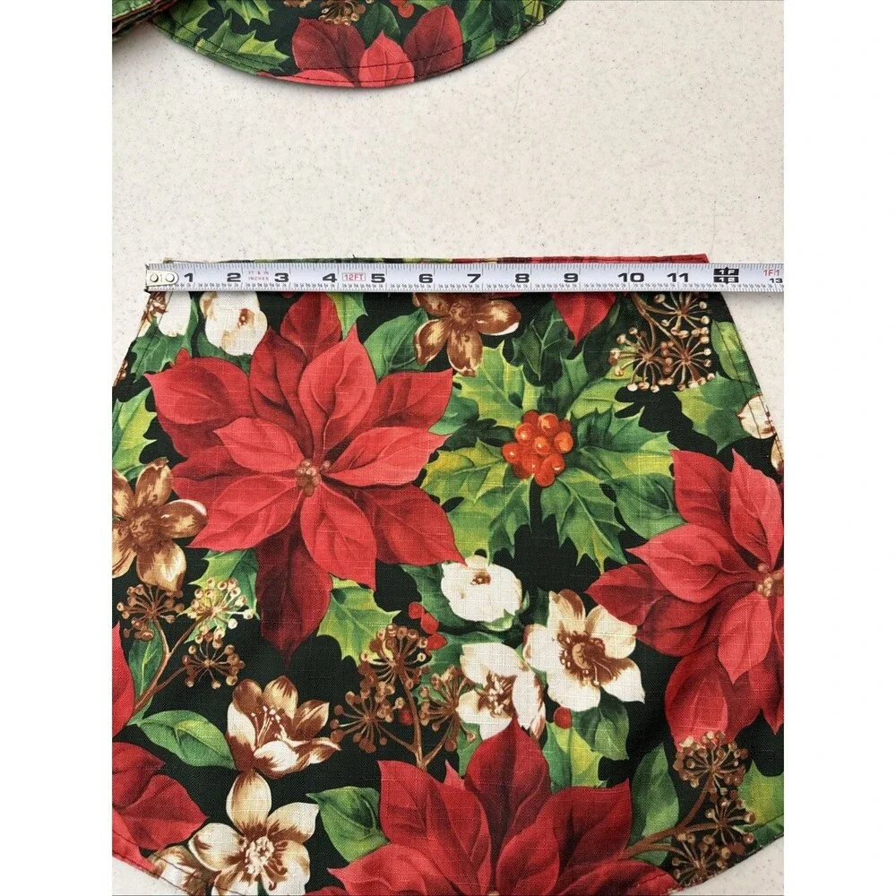 Vintage 6 Piece Handmade Cloth Christmas Poinsettia Print Placemat Set & Center